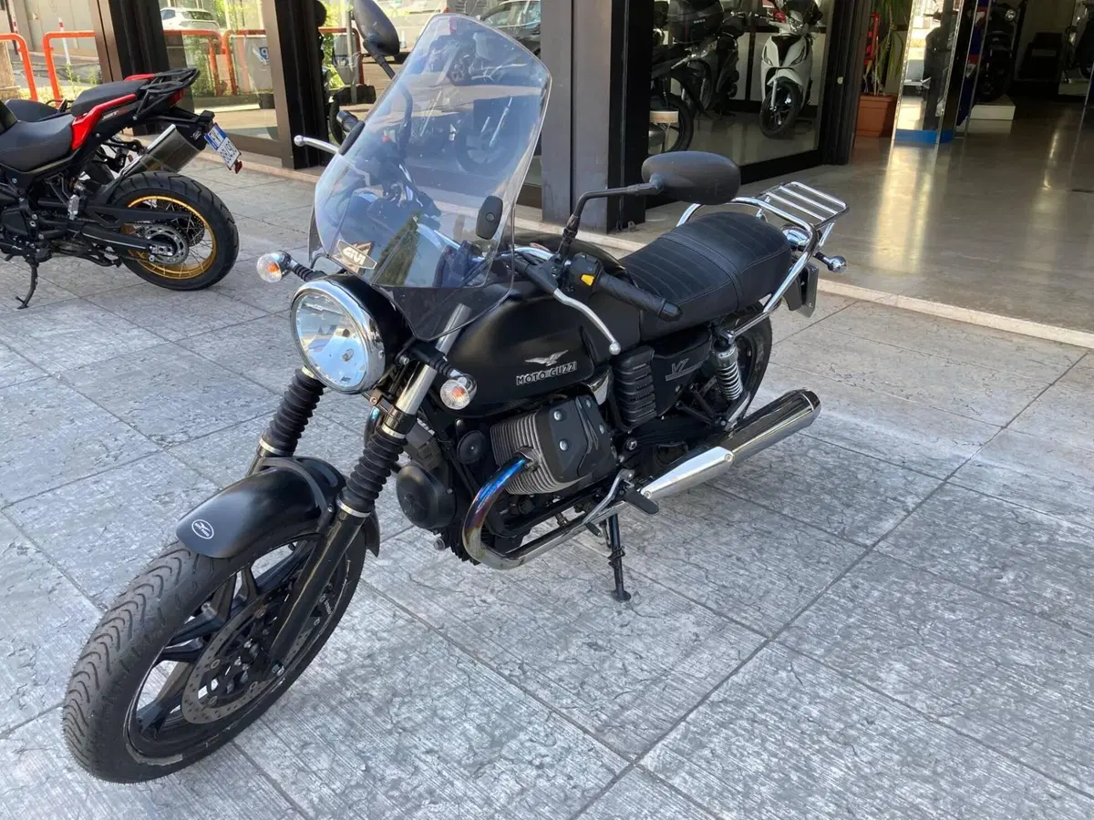 Moto Guzzi V7 Classic (2008 - 12) (3)