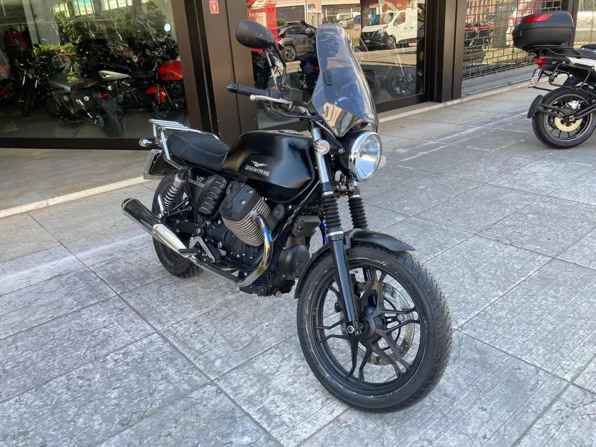 Moto Guzzi V7 Classic (2008 - 12) (4)
