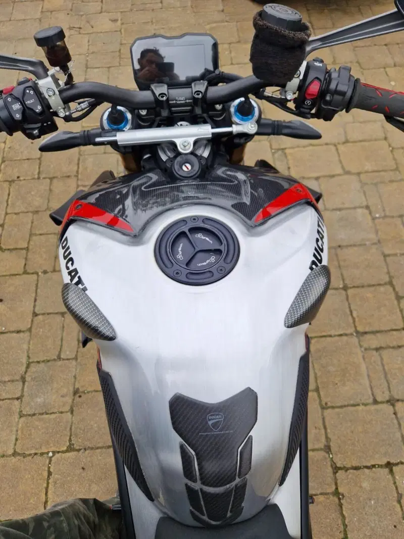 Ducati Streetfighter V4 1100 S (2020) (7)