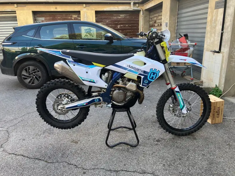 Husqvarna FE 450 (2025)