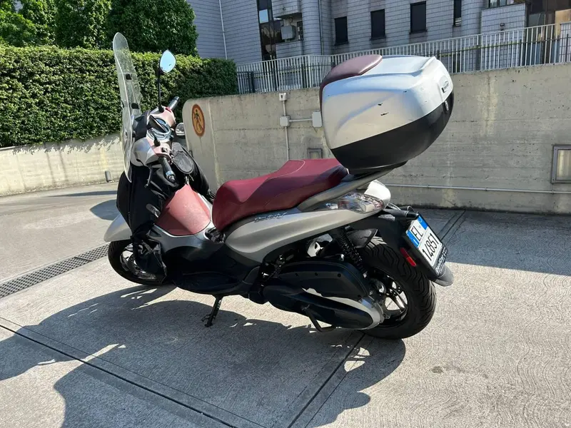 Piaggio Beverly 350 ABS (2016 - 20) (3)