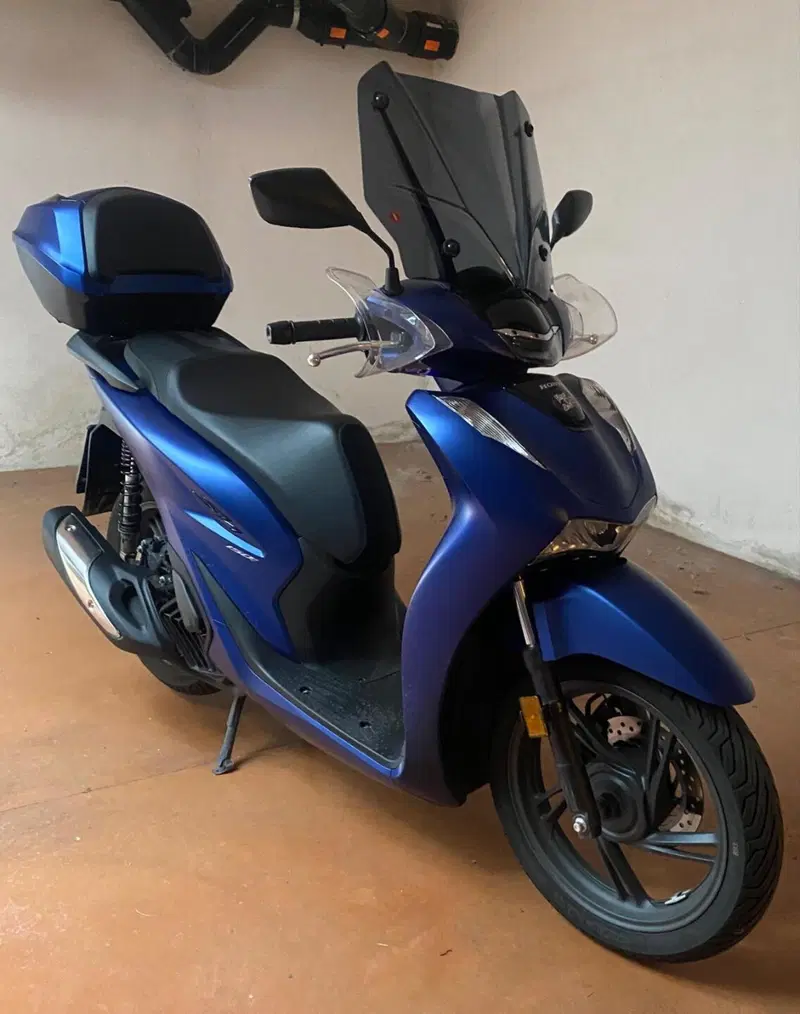 Honda SH 150i (2024 - 25) (2)