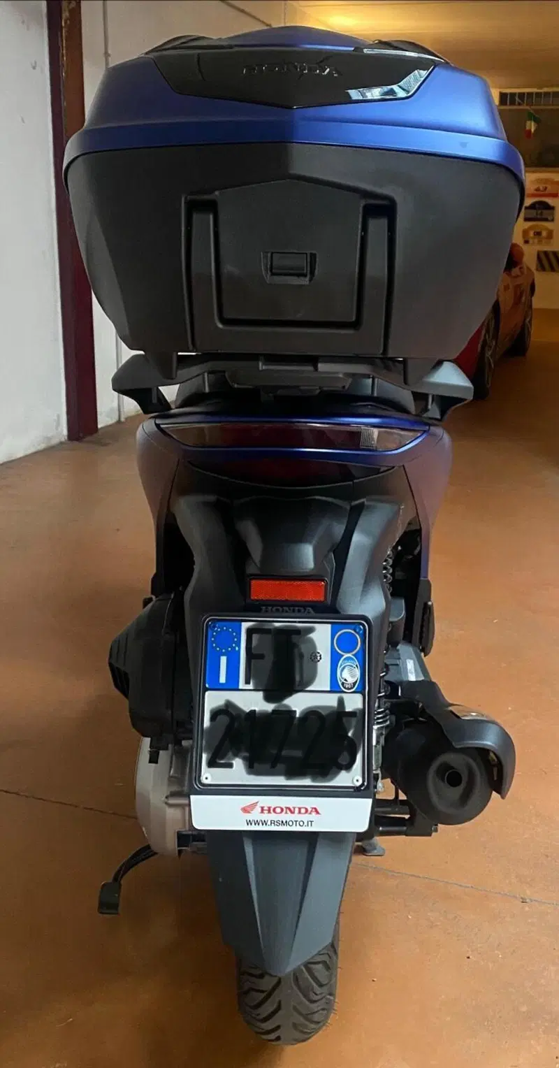 Honda SH 150i (2024 - 25) (4)