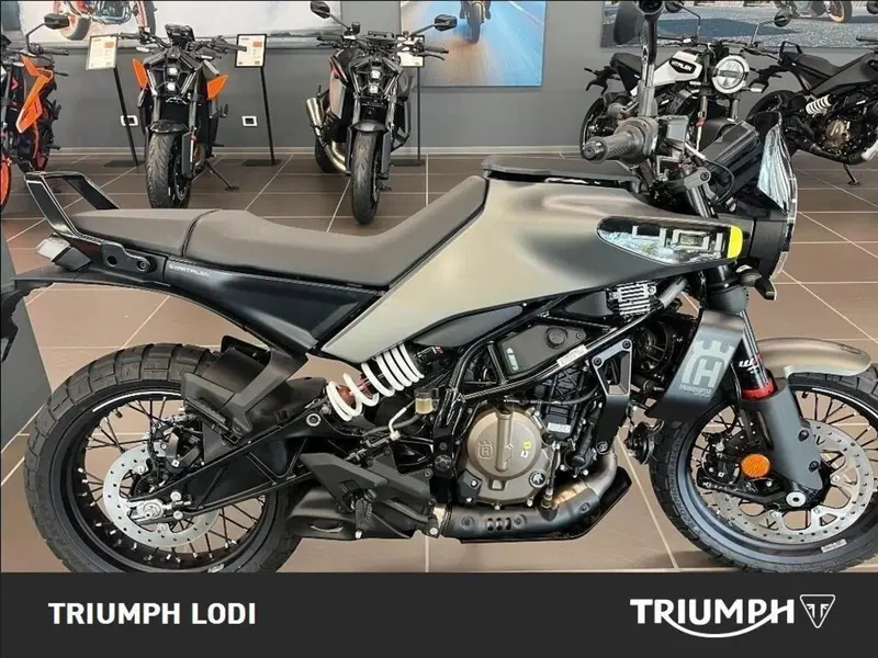 Husqvarna Svartpilen 401 (2024 - 26)