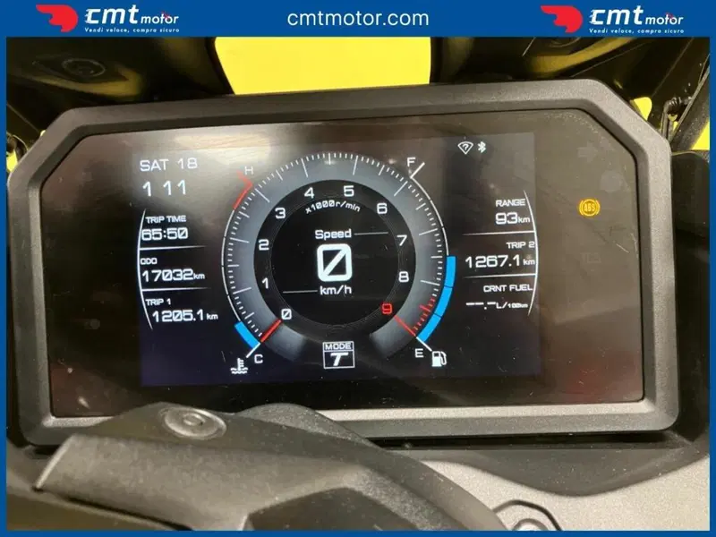Yamaha T-Max 560 (2022 - 24) (5)