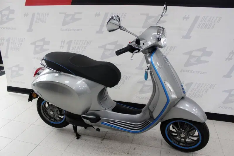 Vespa Vespa Elettrica (2018 - 19) (3)