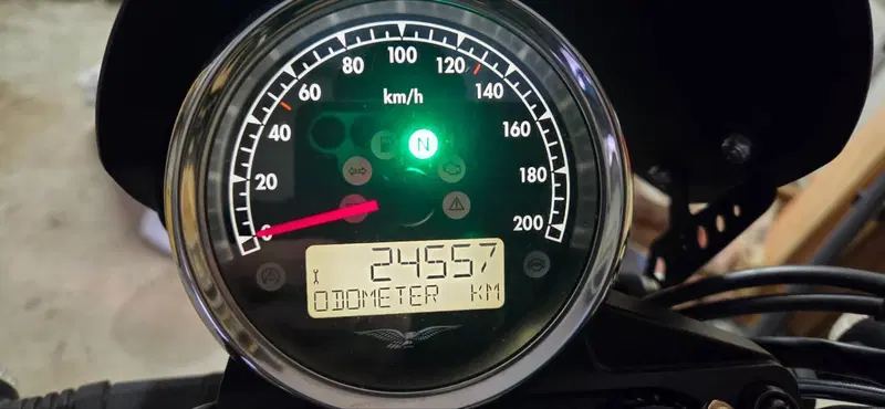 Moto Guzzi V7 III Racer (2017 - 20)