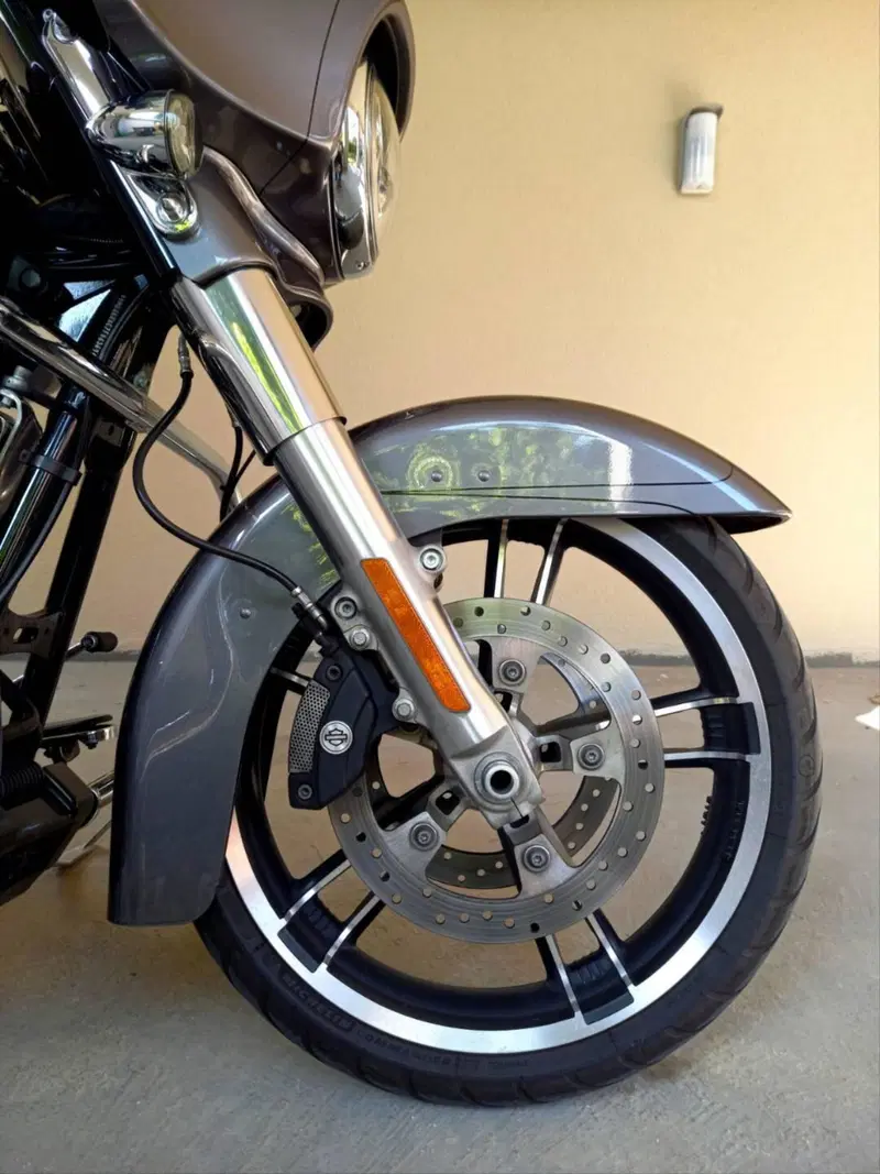 Harley-Davidson 1690 Street Glide Special (2014 - 16) - FLHX (9)