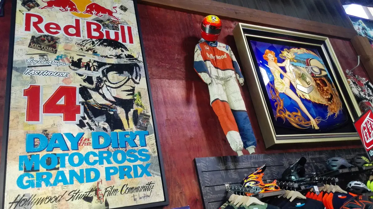 Troy Lee Designs: "Il motocross e l'arte sono la mia vita" (9)