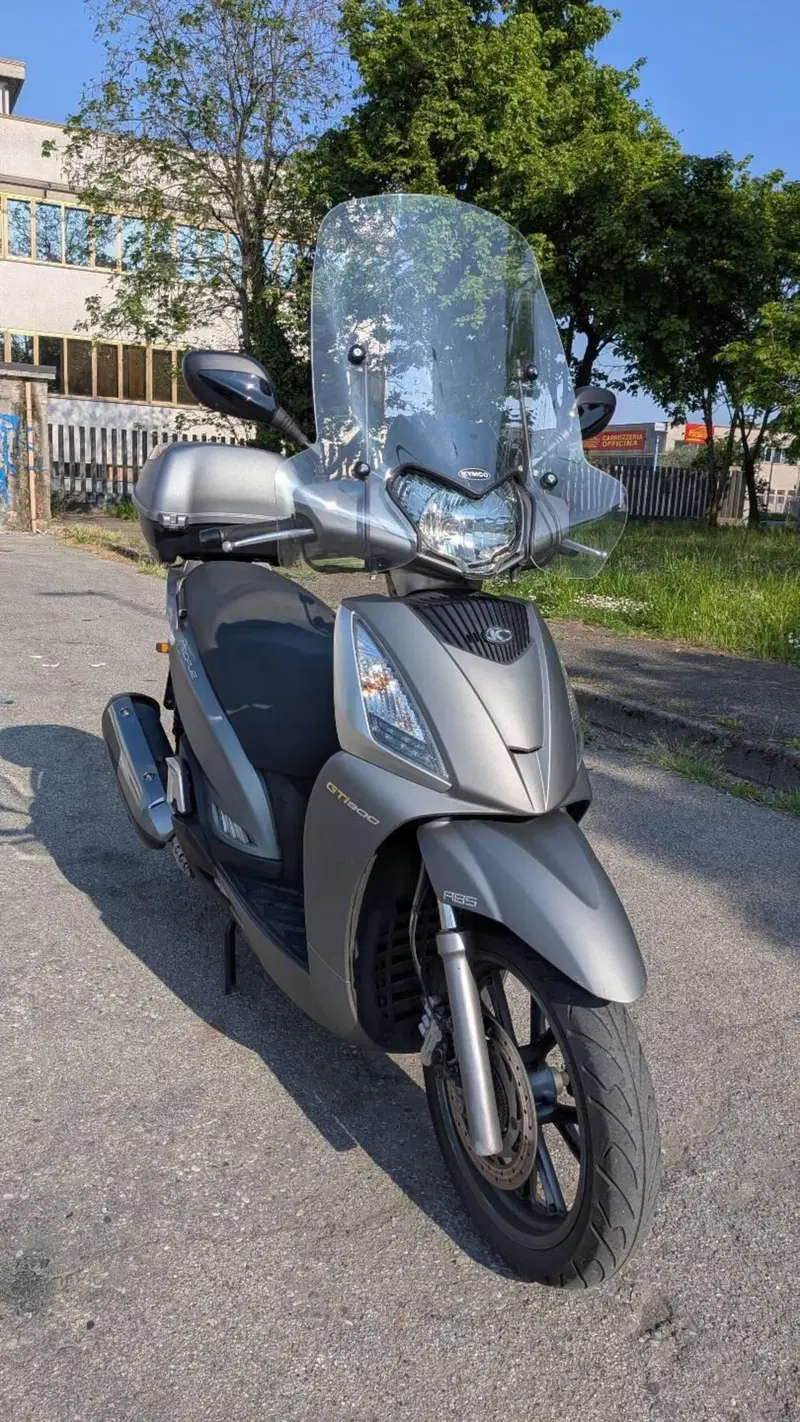 Kymco People 300i GT ABS (2016 - 20) (3)