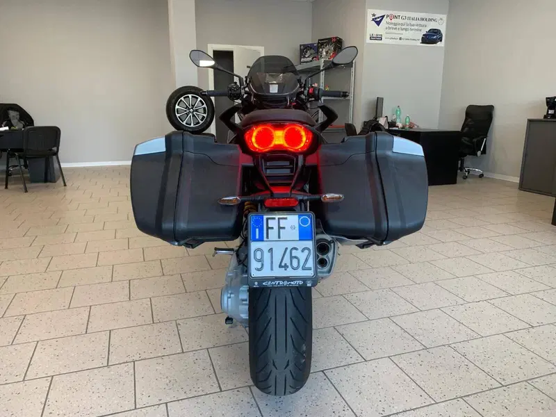 Moto Guzzi V100 Mandello S (2022 - 24) (7)