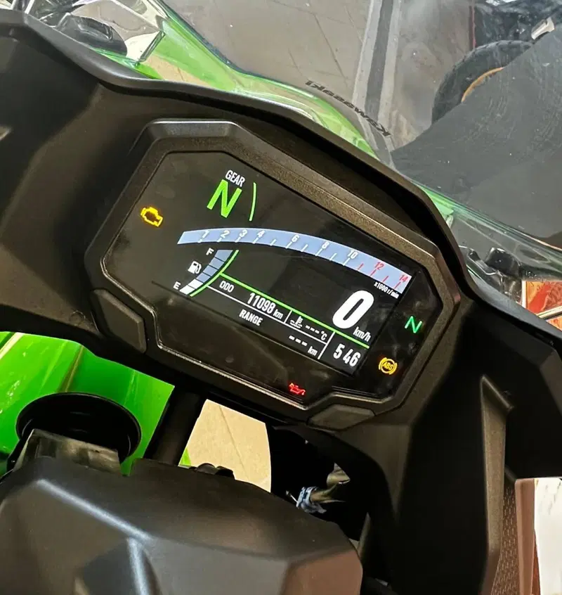 Kawasaki Ninja 500 SE (2024 - 26) (4)