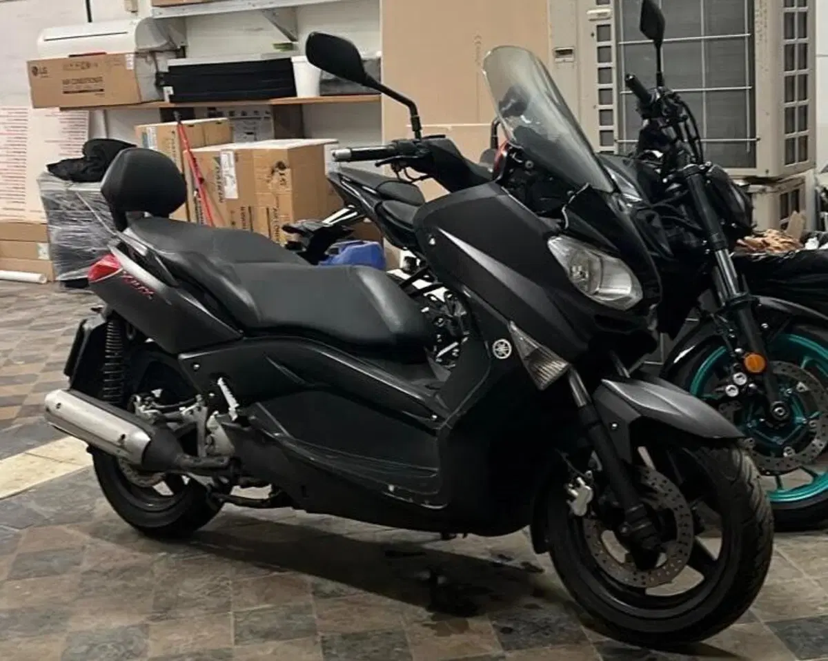 Yamaha X-Max 250 Momo Design (2011 - 13)