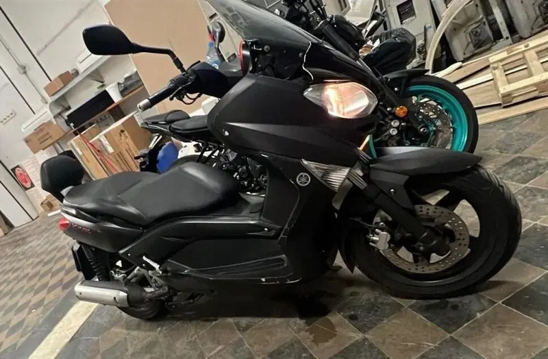 Yamaha X-Max 250 Momo Design (2011 - 13) (4)