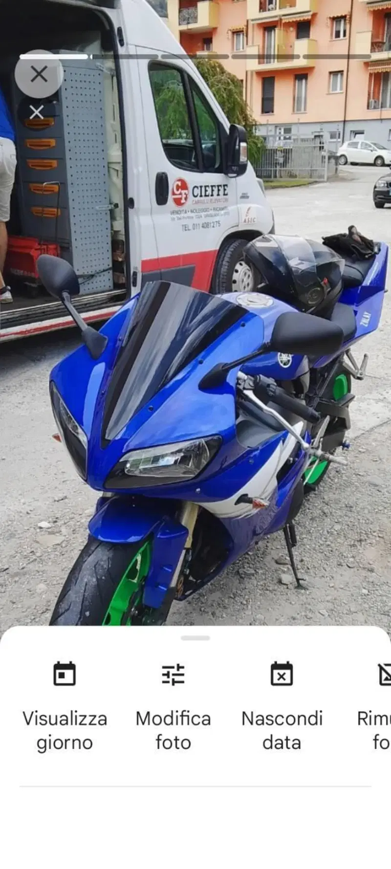 Yamaha YZF R1 (2002 - 03) (2)