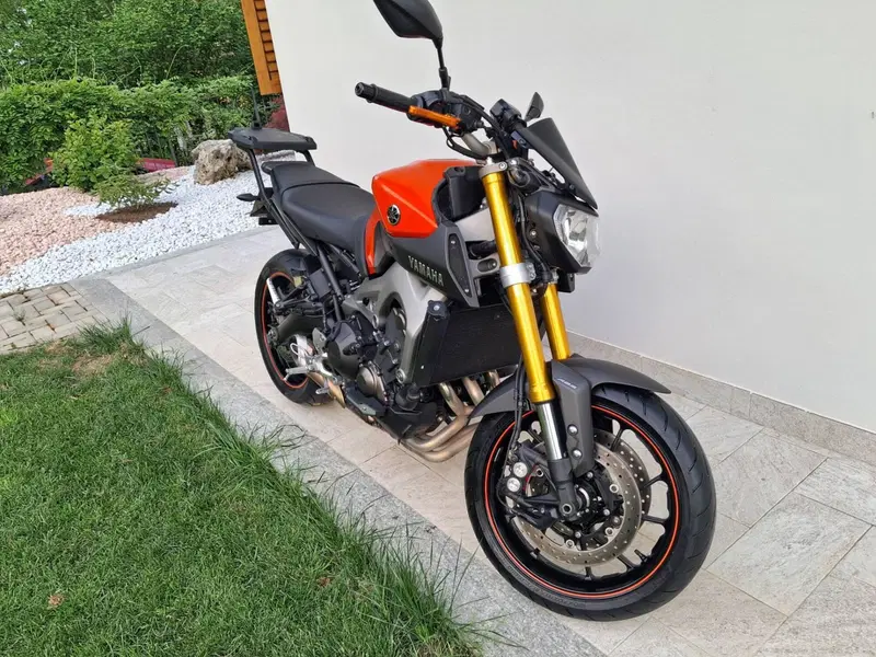 Yamaha MT-09 ABS (2013 - 15) (2)