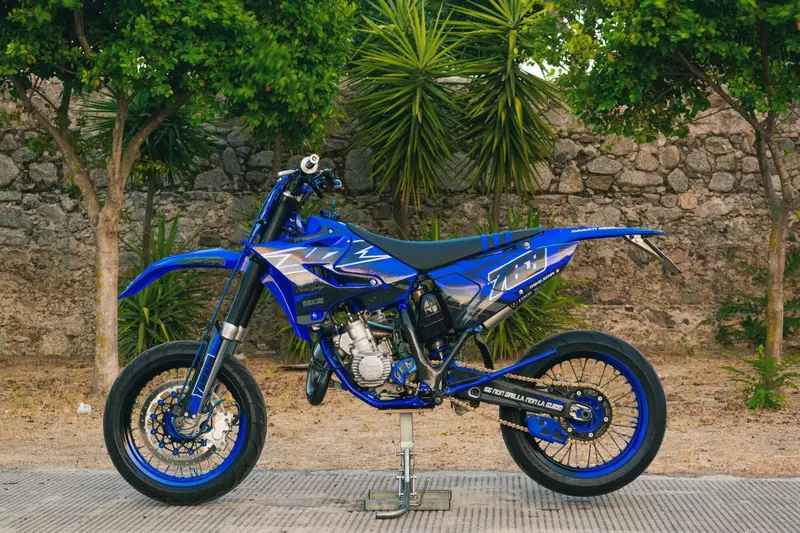Yamaha YZ 125 (2004) (2)