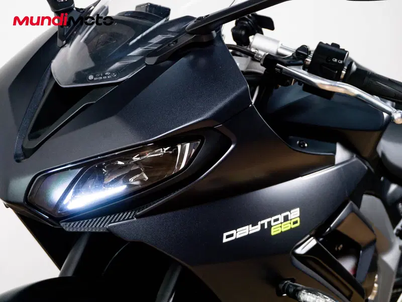 Triumph Daytona 660 (2024 - 26) (15)