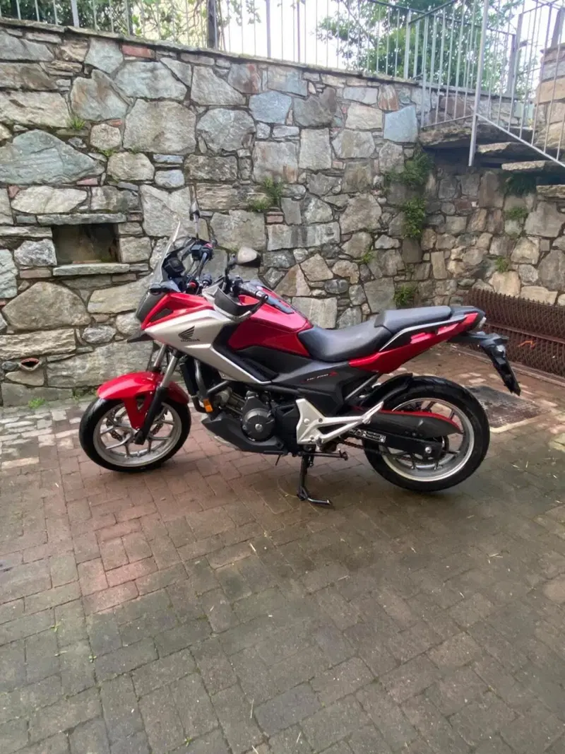 Honda NC 750 X DCT ABS (2016 -17) (4)