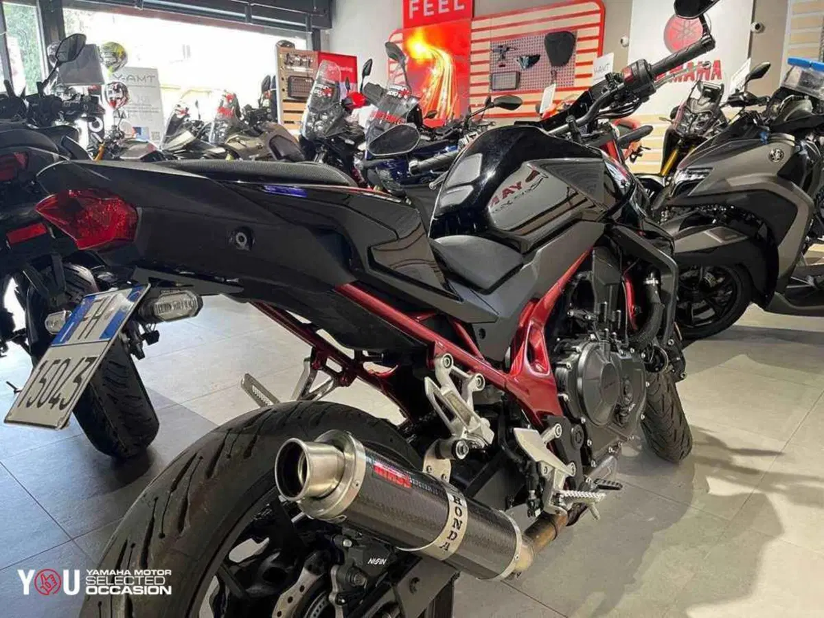 Honda CB 750 Hornet (2023 - 24) (3)