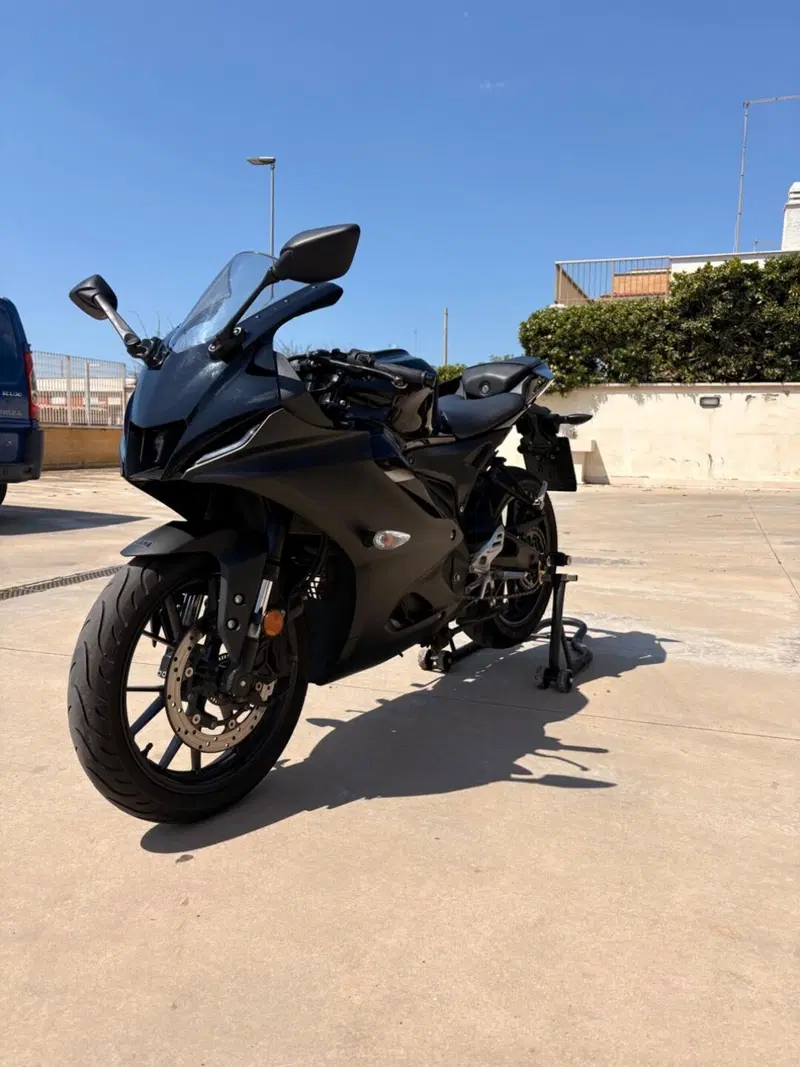 Yamaha YZF R125 (2023 - 26) (2)