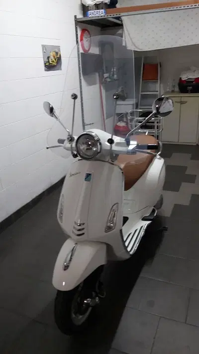 Vespa Primavera 150 3V ie (2014 - 16) usata