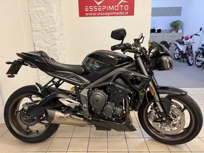 Triumph Street Triple RS (2020 - 22) usata