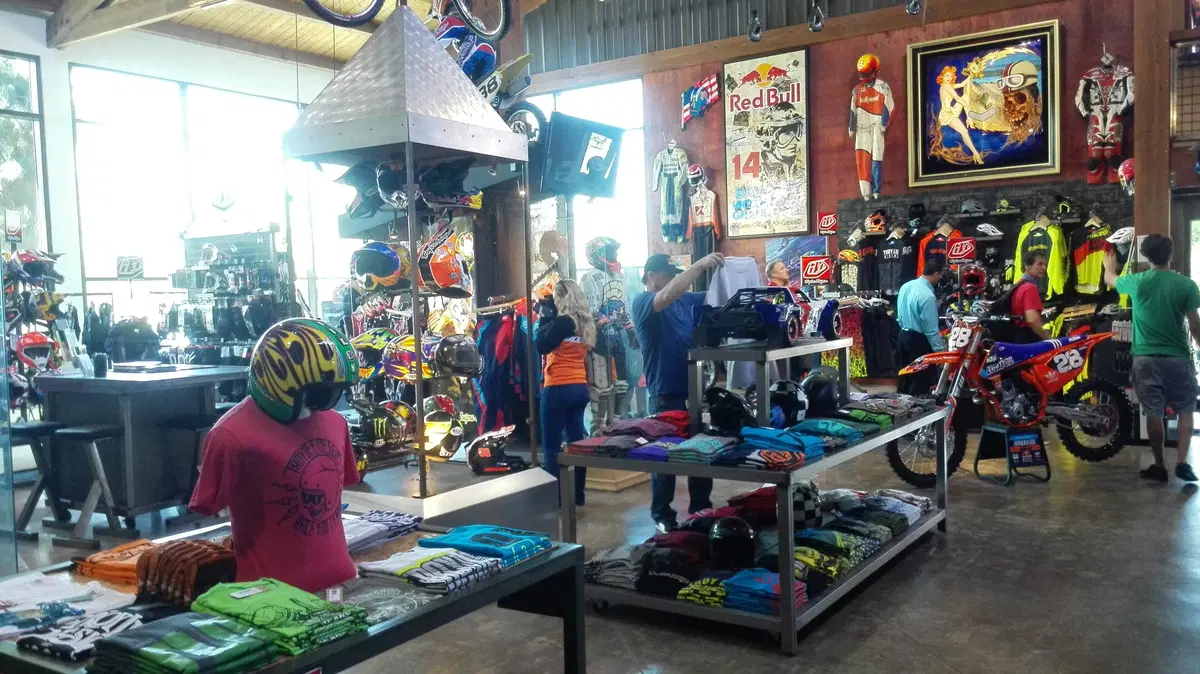 Troy Lee Designs: "Il motocross e l'arte sono la mia vita" (31)
