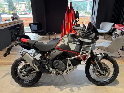 Ducati DesertX (2022 - 25) usata