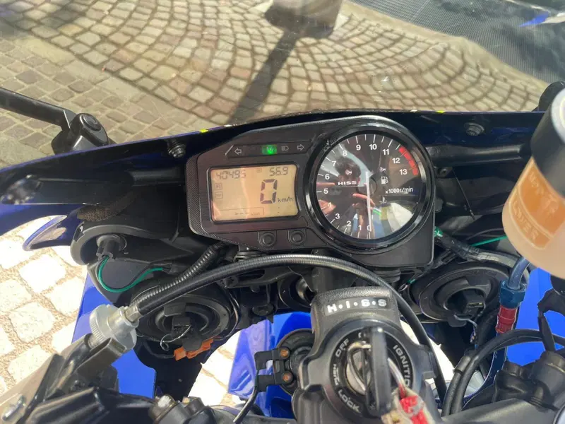 Honda CBR 900 RR Fireblade (2002 - 04) (5)