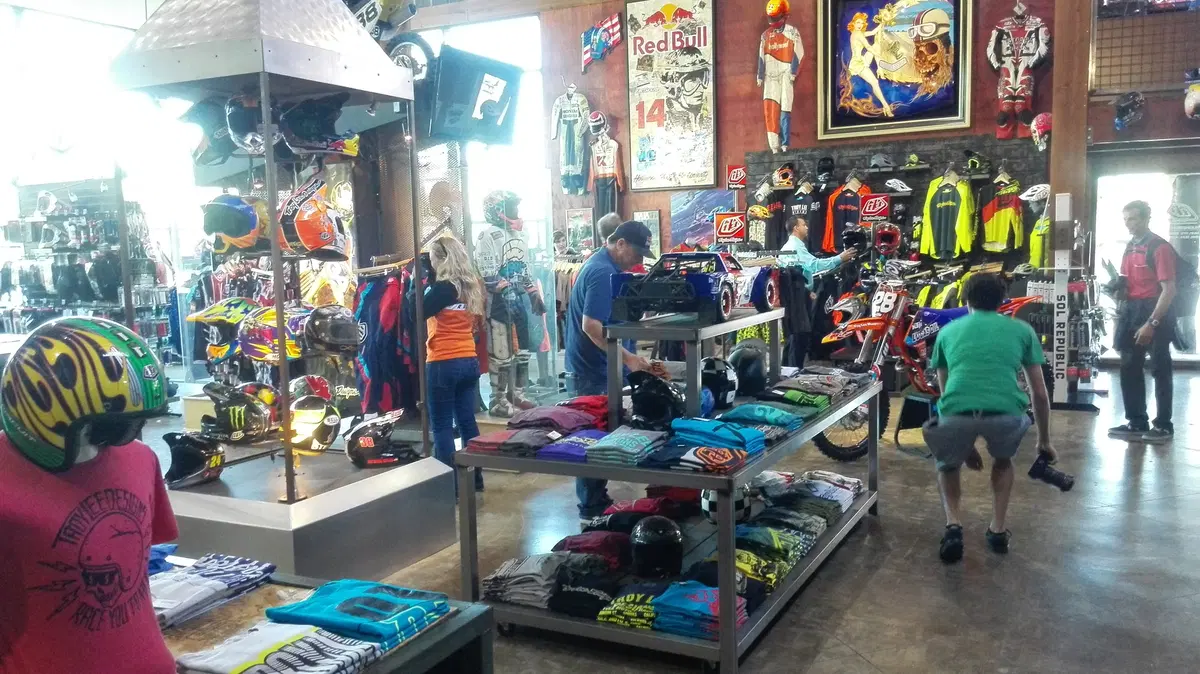 Troy Lee Designs: "Il motocross e l'arte sono la mia vita" (14)