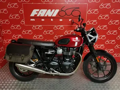Triumph Street Twin 900 (2017 - 18) usata