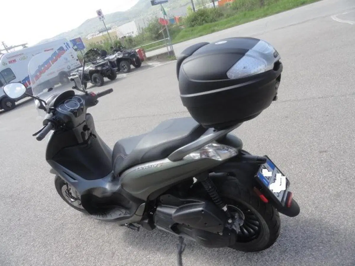 Piaggio Beverly 300 S i.e. ABS-ASR (2016 - 20) (6)