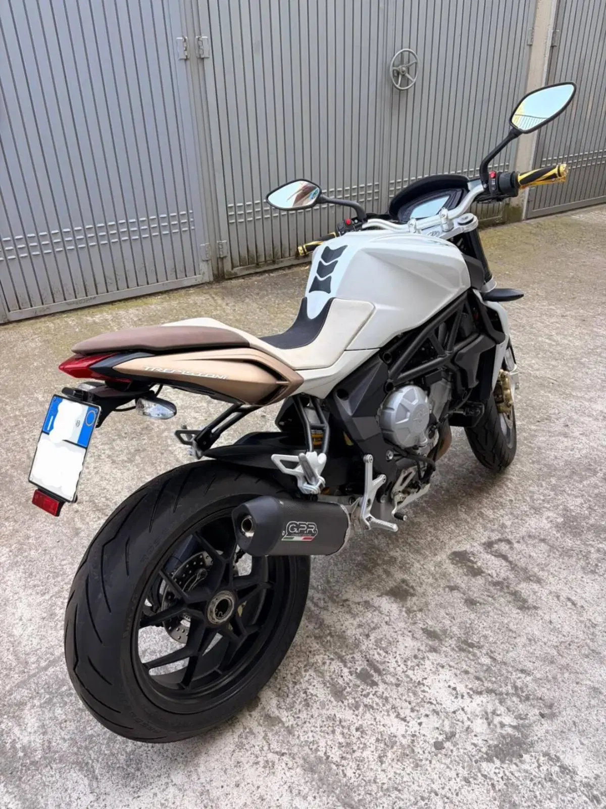 MV Agusta Brutale 675 (2011 - 15) (2)
