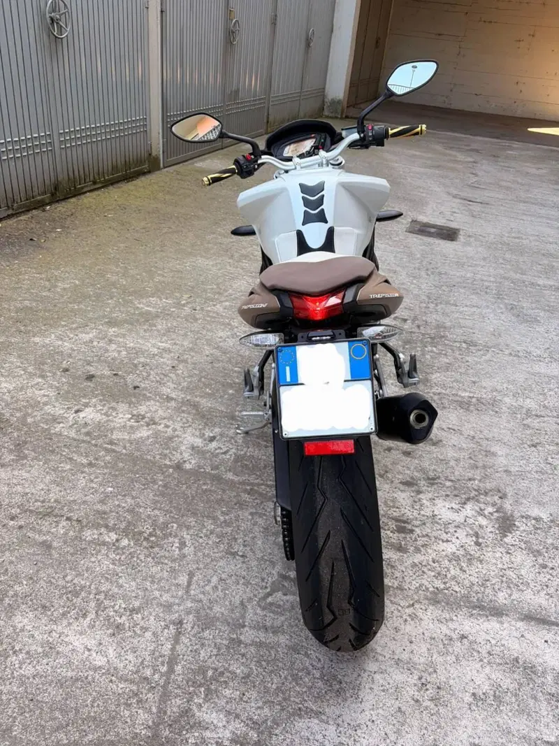 MV Agusta Brutale 675 (2011 - 15) (5)