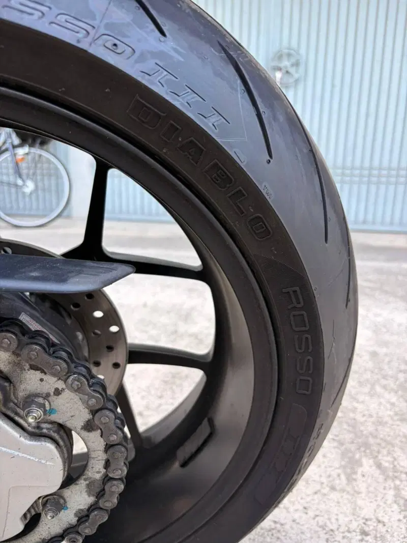 MV Agusta Brutale 675 (2011 - 15) (14)
