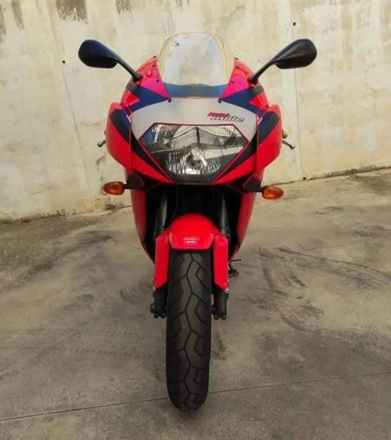 Aprilia RSV mille  (5)