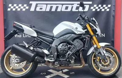 Yamaha FZ8 (2010 - 12) usata