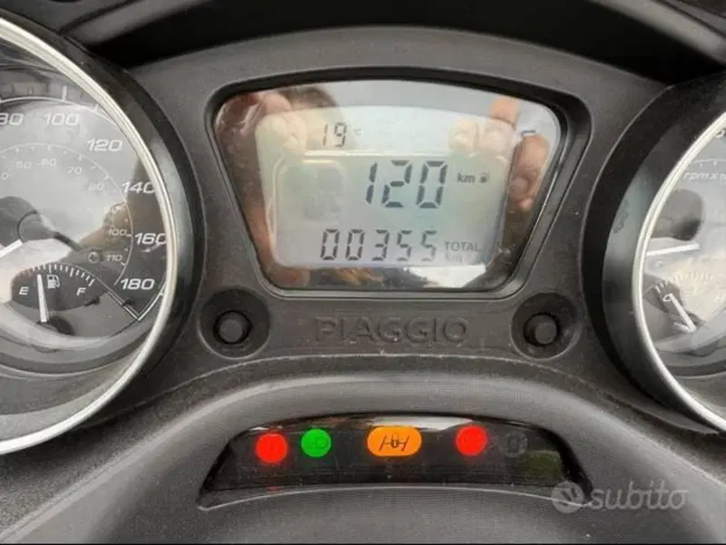 Piaggio MP3 300 Sport ABS Hpe (2021 - 24) (4)