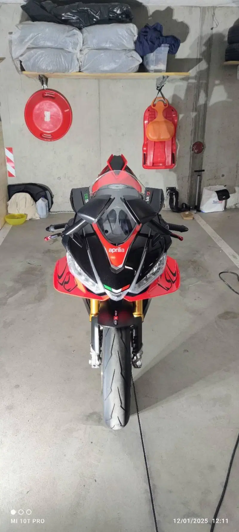Aprilia RSV4 1100 Factory (2021 - 24) (3)