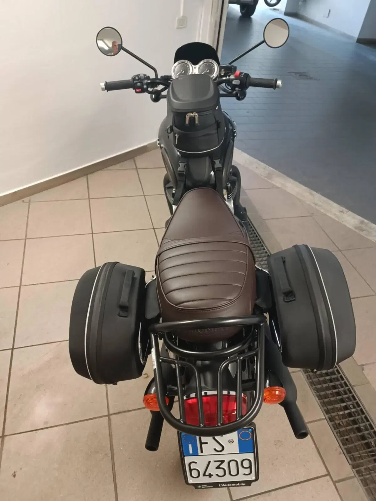 Triumph Bonneville T120 Black (2026) (4)