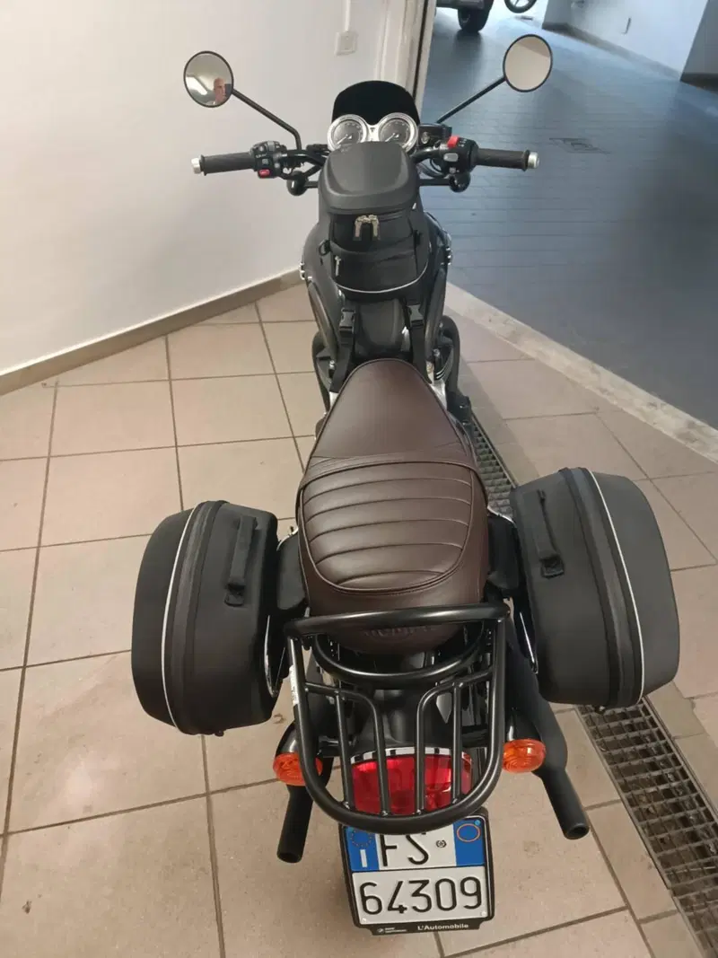 Triumph Bonneville T120 Black (2026) (4)