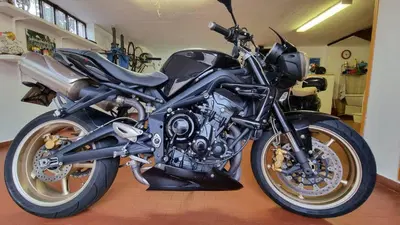 Triumph Street Triple R (2009 - 12) usata