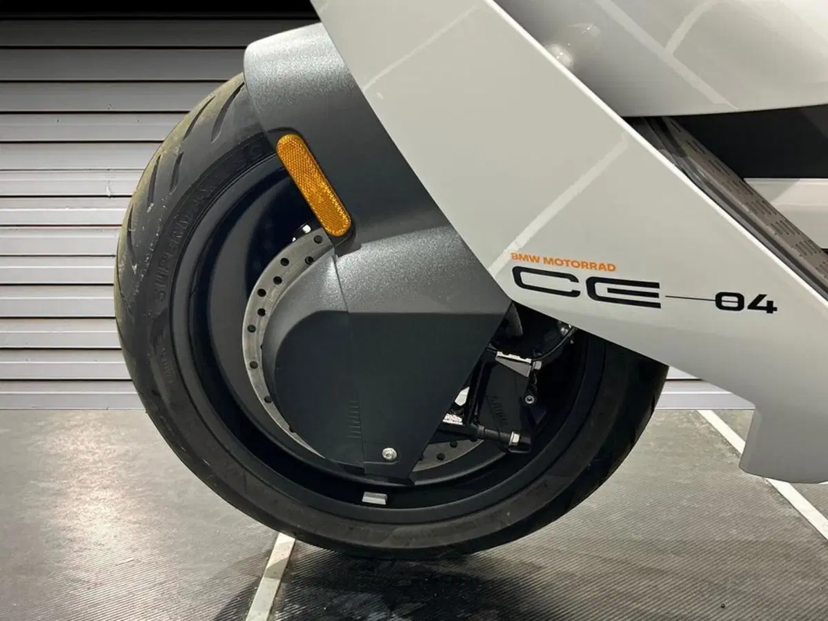 Bmw CE 04 (2021 - 25) (15)
