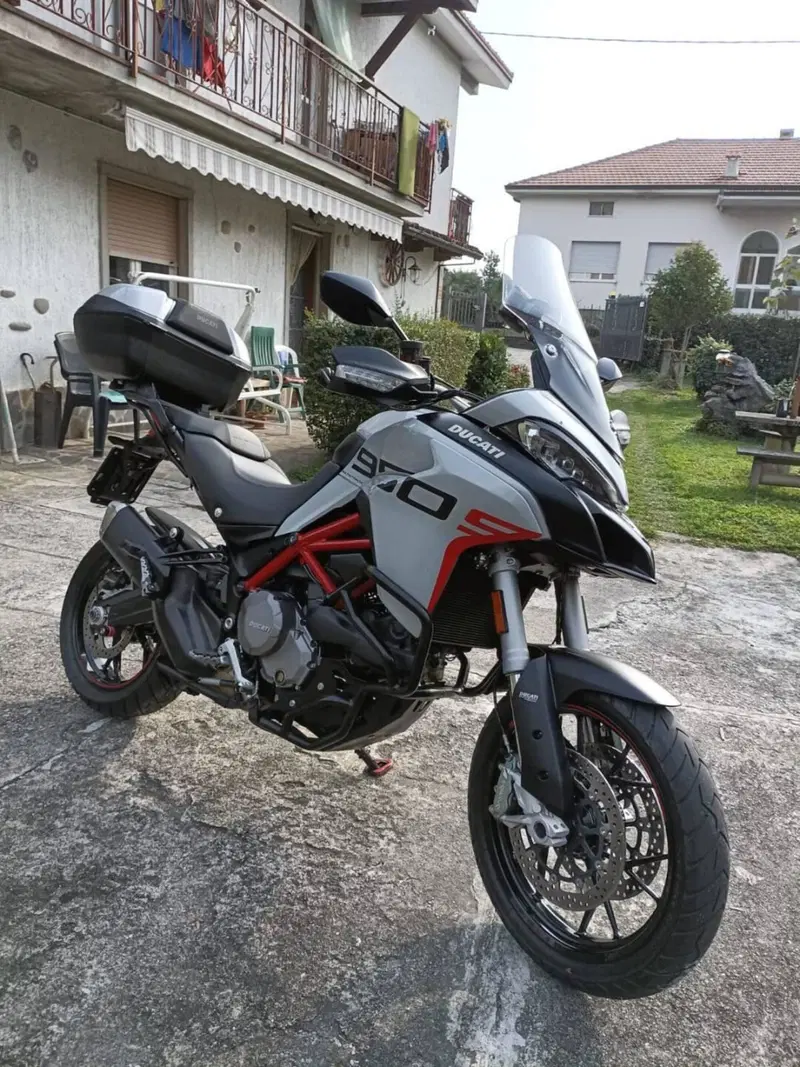 Ducati Multistrada V2 (2022 - 24) (4)