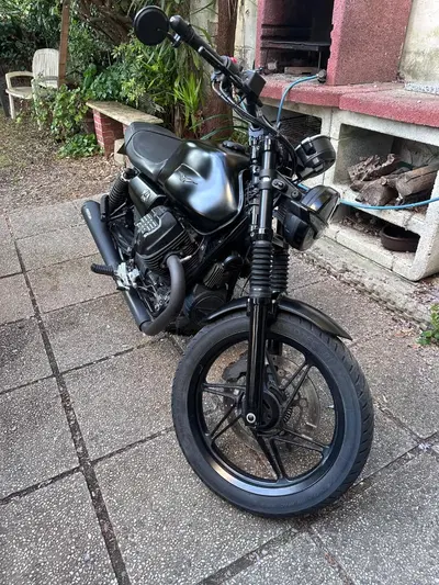 Moto Guzzi V7 850 Stone Special Abs (2021) usata