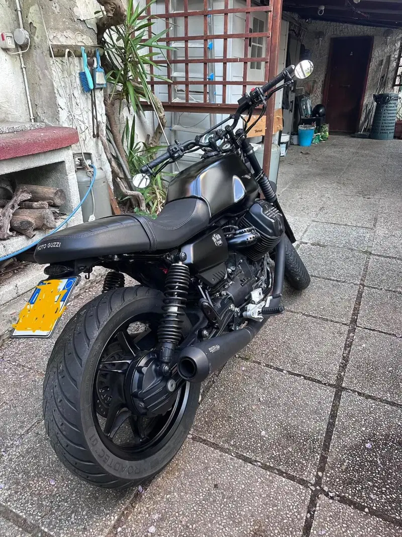 Moto Guzzi V7 850 Stone Special Abs (2021) (3)