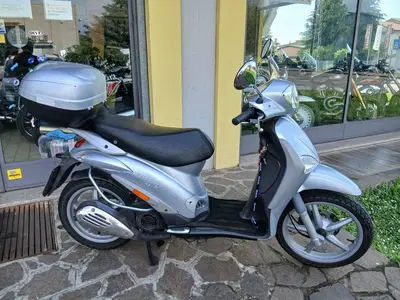 Piaggio Liberty 125 4T (2003 - 13) usata