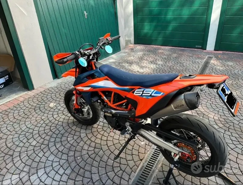 KTM 690 SMC R (2023 - 25) (2)