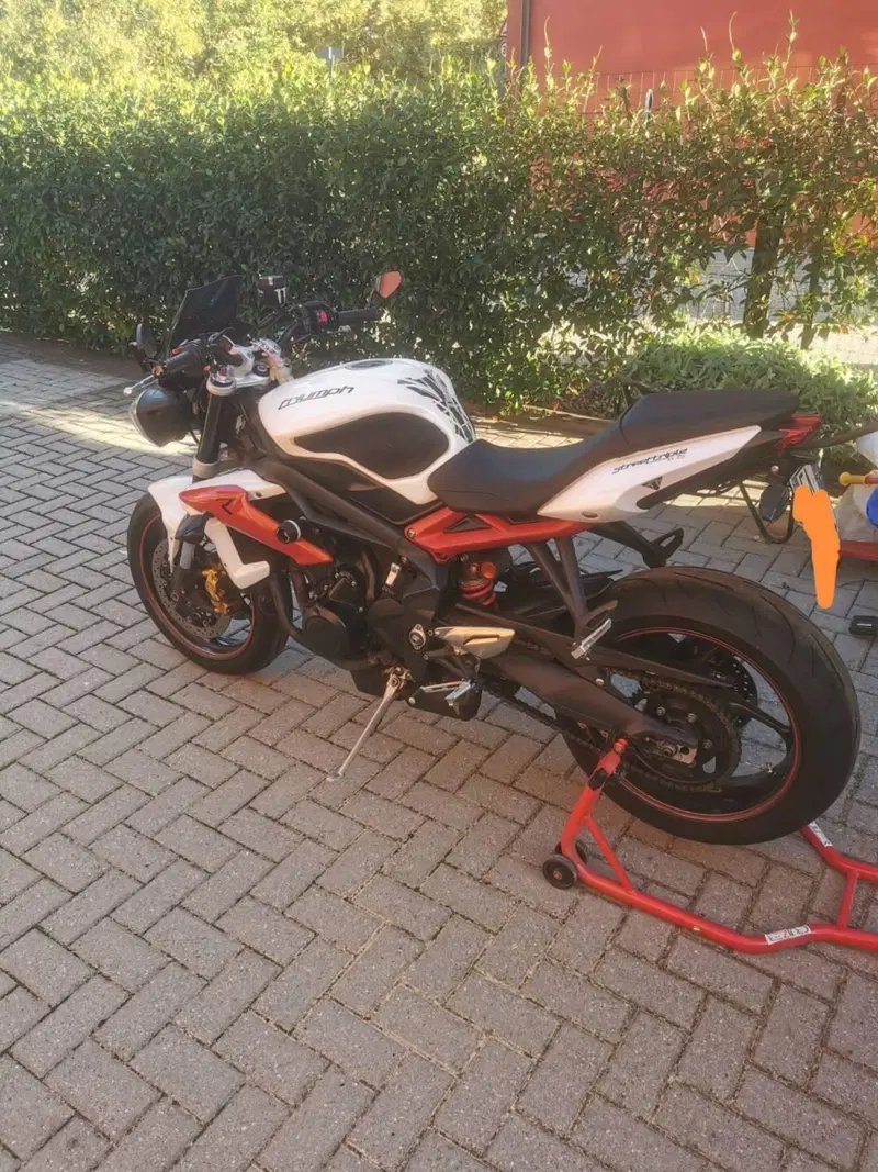 Triumph Street Triple R ABS (2013 - 17)